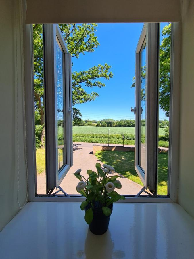 Beautiful Country Apartment, Rated Exceptional Coventry Esterno foto